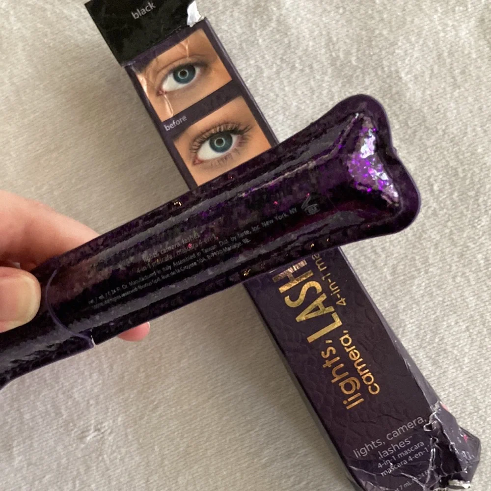 NEW Tarte Lights, Camera, Lashes 4-in-1 Mascara Black Volume NIB *Box Damaged
